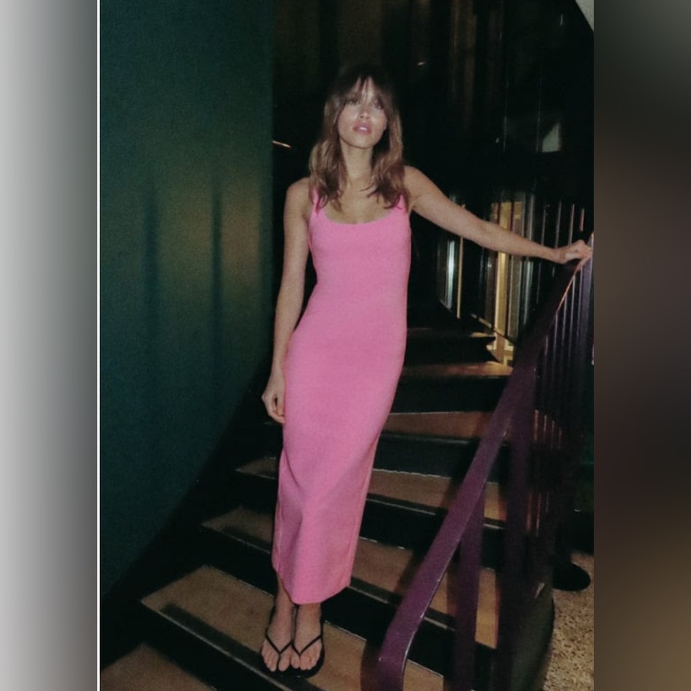 Zara FITTED MIDI DRESS (fuchsia)